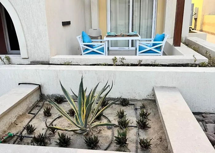 Apartment G03 Bay Village/ Sahl Hasheesh Studio-side View *
